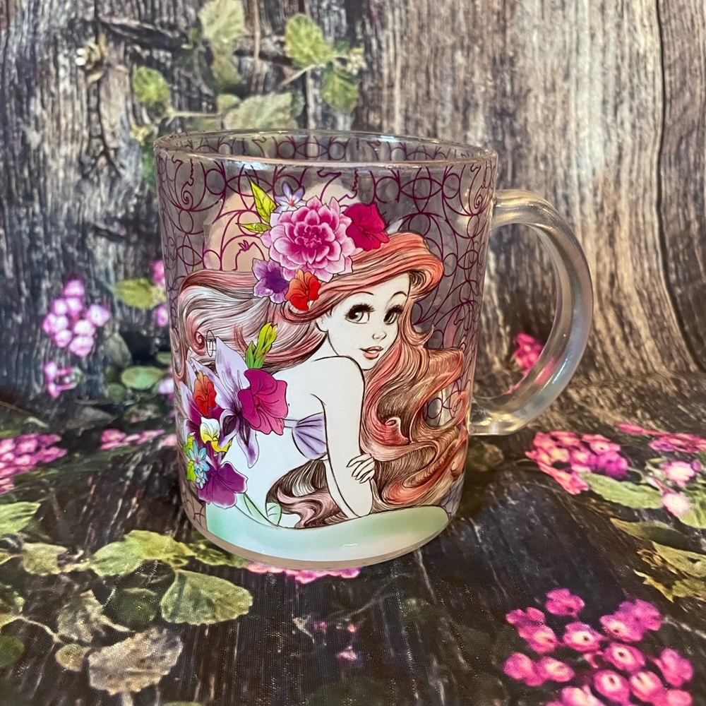 Hot Topic Online Exclusive Disney The Little Mermaid “Dreams Gleam” Glass Mug